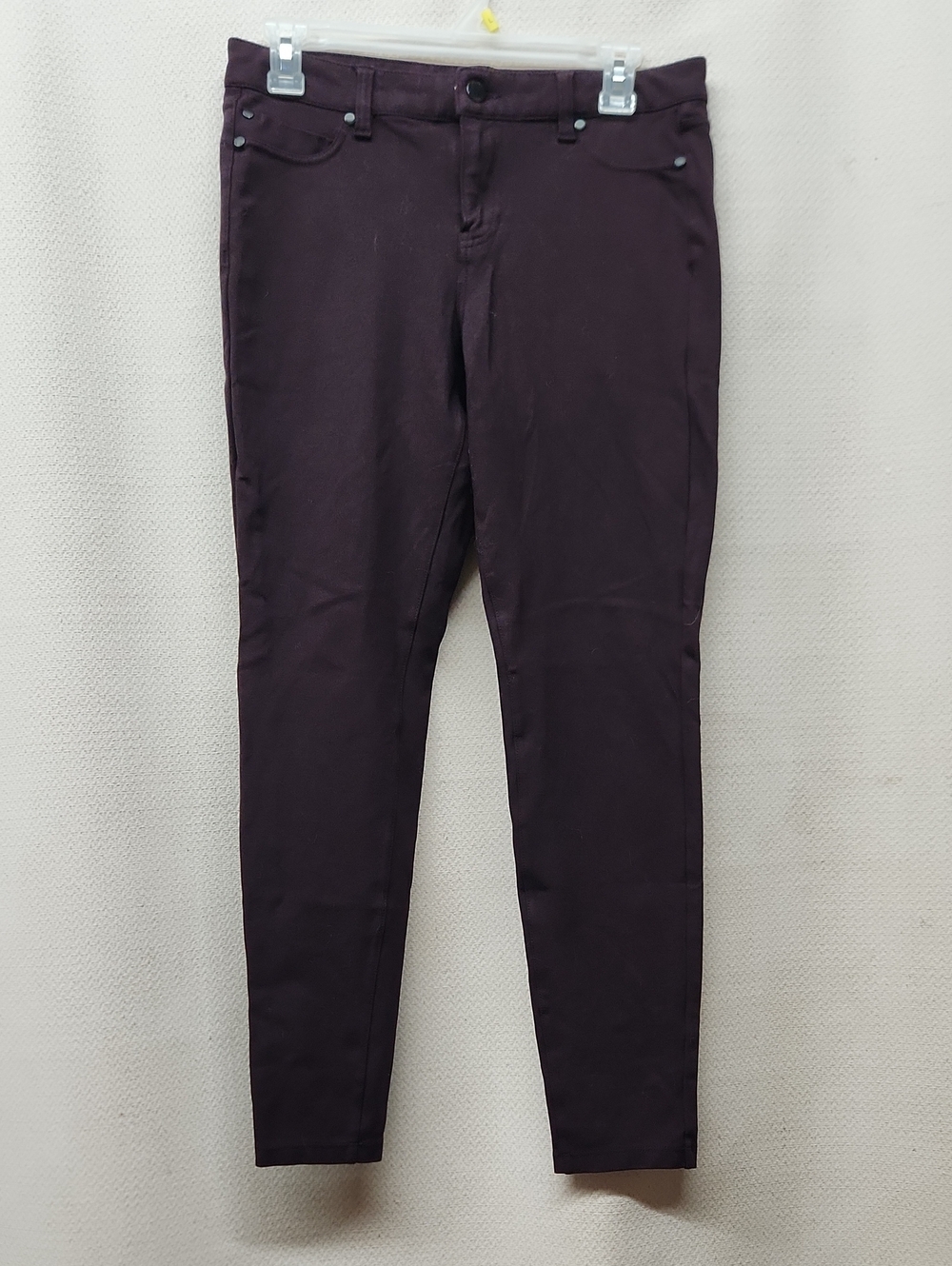 Liverpool Skinny Pants in Deep Plum